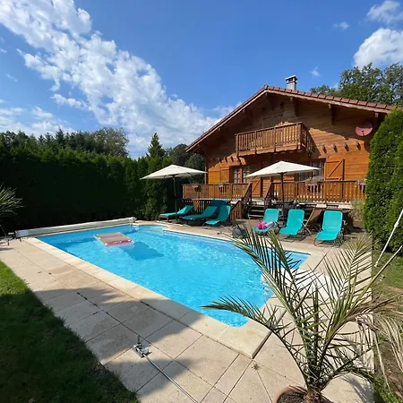 Шале De Charme Avec Piscine Et Sauna *