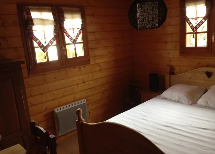 Avec Spa, Sauna Et Piscine Шале Ле-Тийо