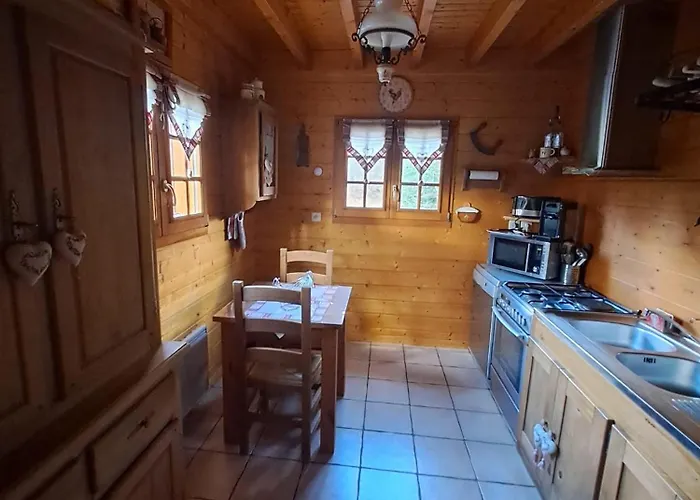 Avec Spa, Sauna Et Piscine Ле-Тийо